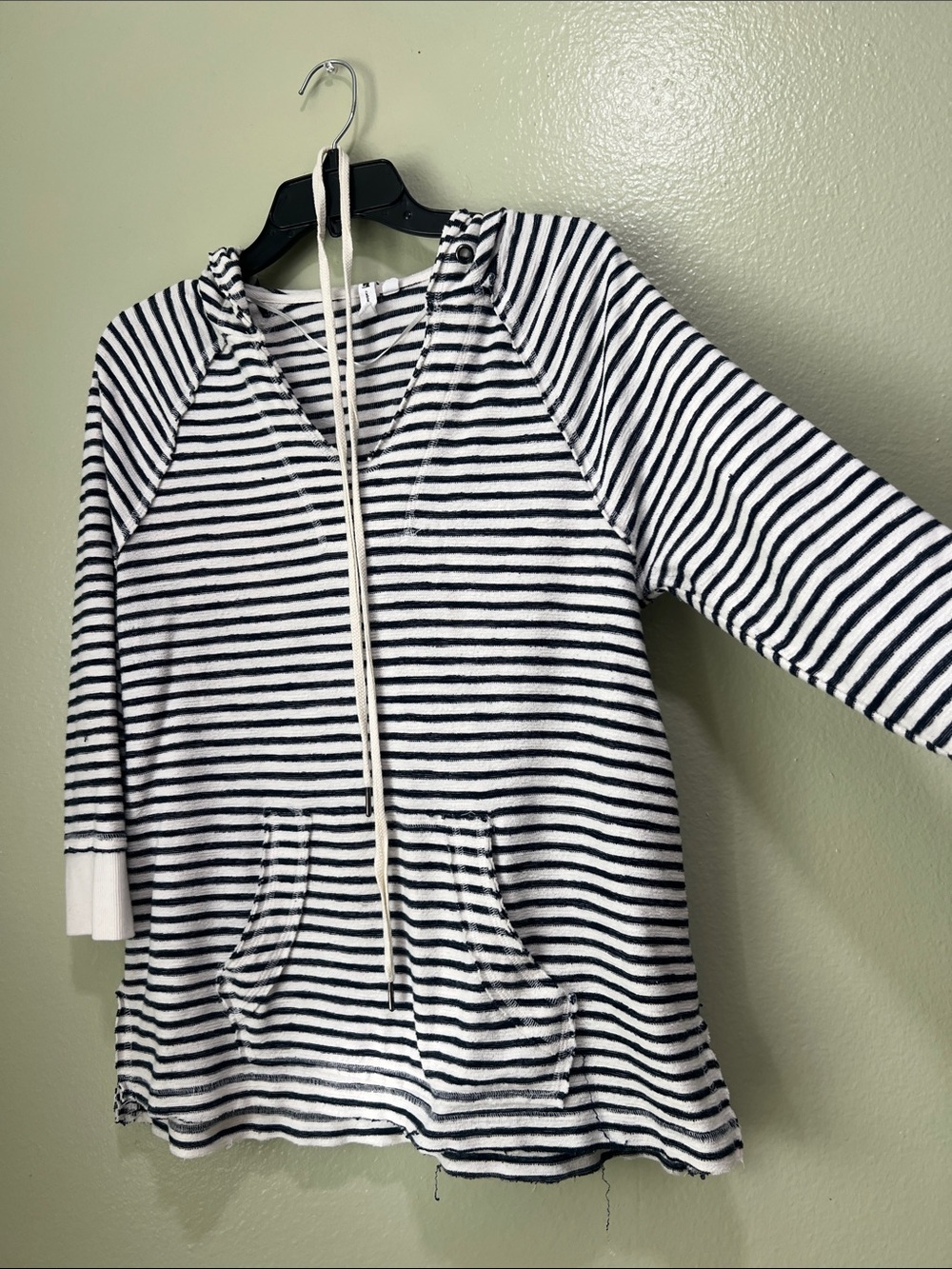 Cable & Gauge Black and White Striped Hooded Pullover